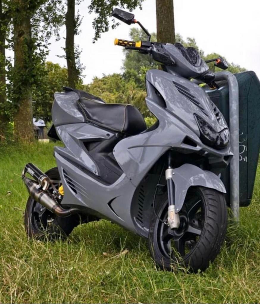 ‼️ GEZOCHT ‼️ Yamaha Aerox 50cc, Fietsen en Brommers, Scooters | Yamaha, Ophalen of Verzenden, Zo goed als nieuw
