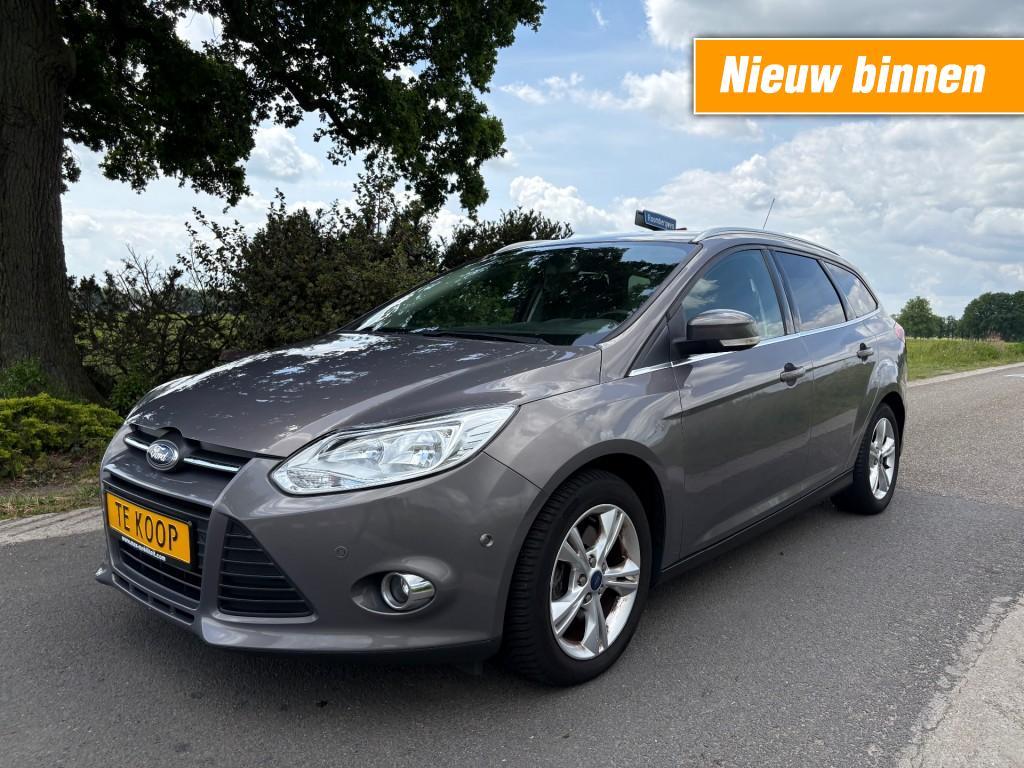 Ford FOCUS 1.6 150 PK! / BOMVOLL / INPARK / NAVI / TITANIUM, Auto's, Focus, Navigatiesysteem, Gebruikt, Bruin