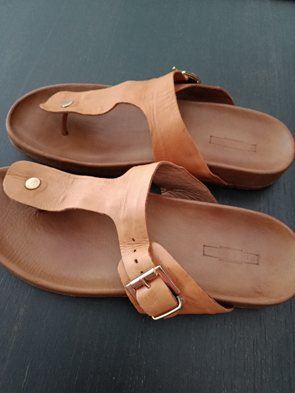 dames teenslippers, Kleding | Dames, Ophalen of Verzenden, Zo goed als nieuw, Bruin