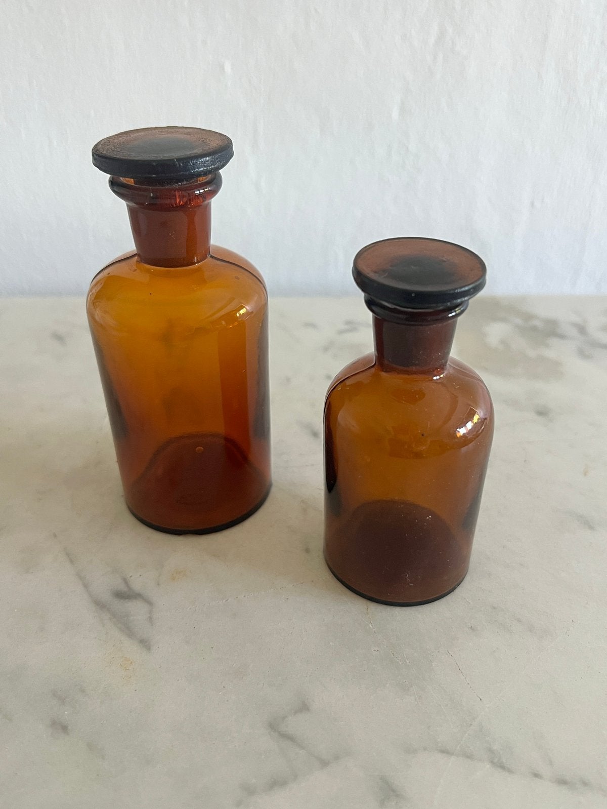 Set apothekersflessen met stop, Ophalen