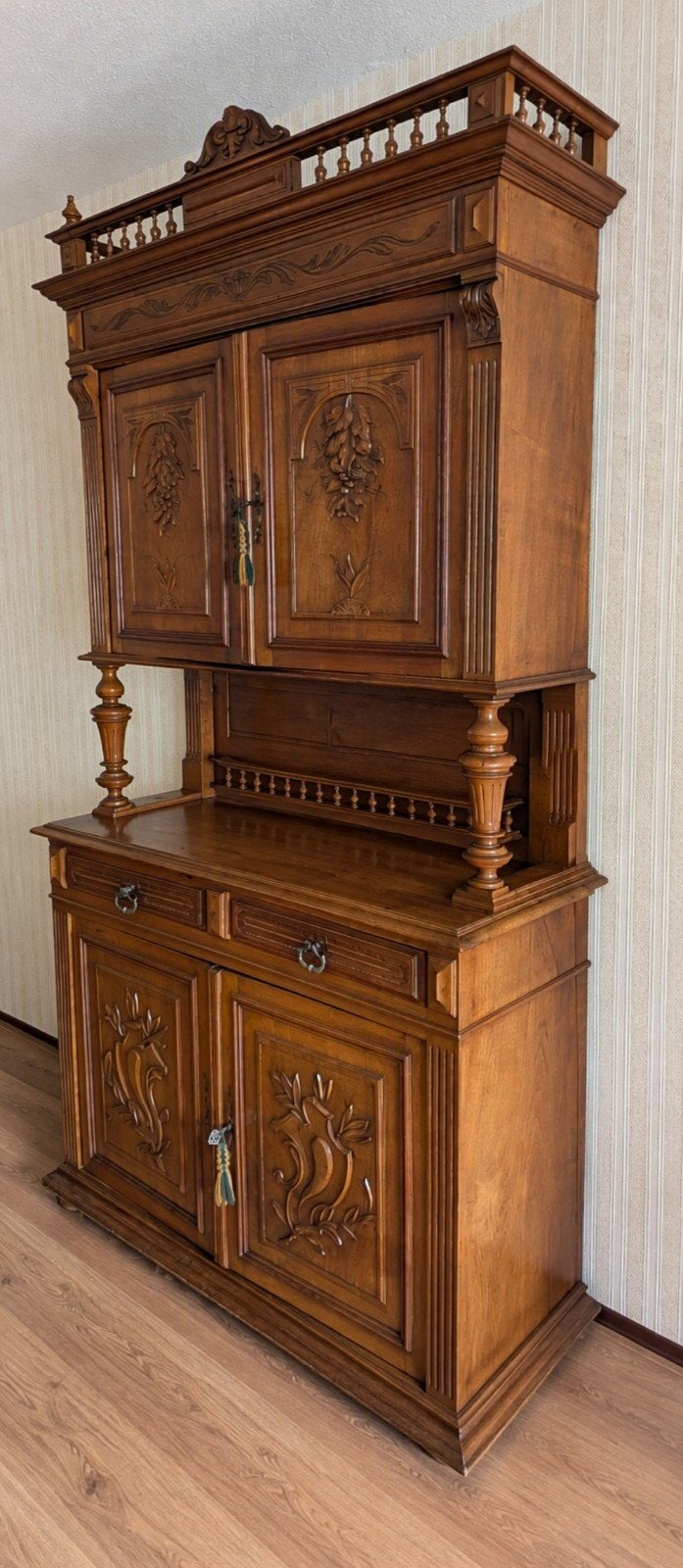 Antiek Eiken klassieke Mechelse buffet kast, Ophalen