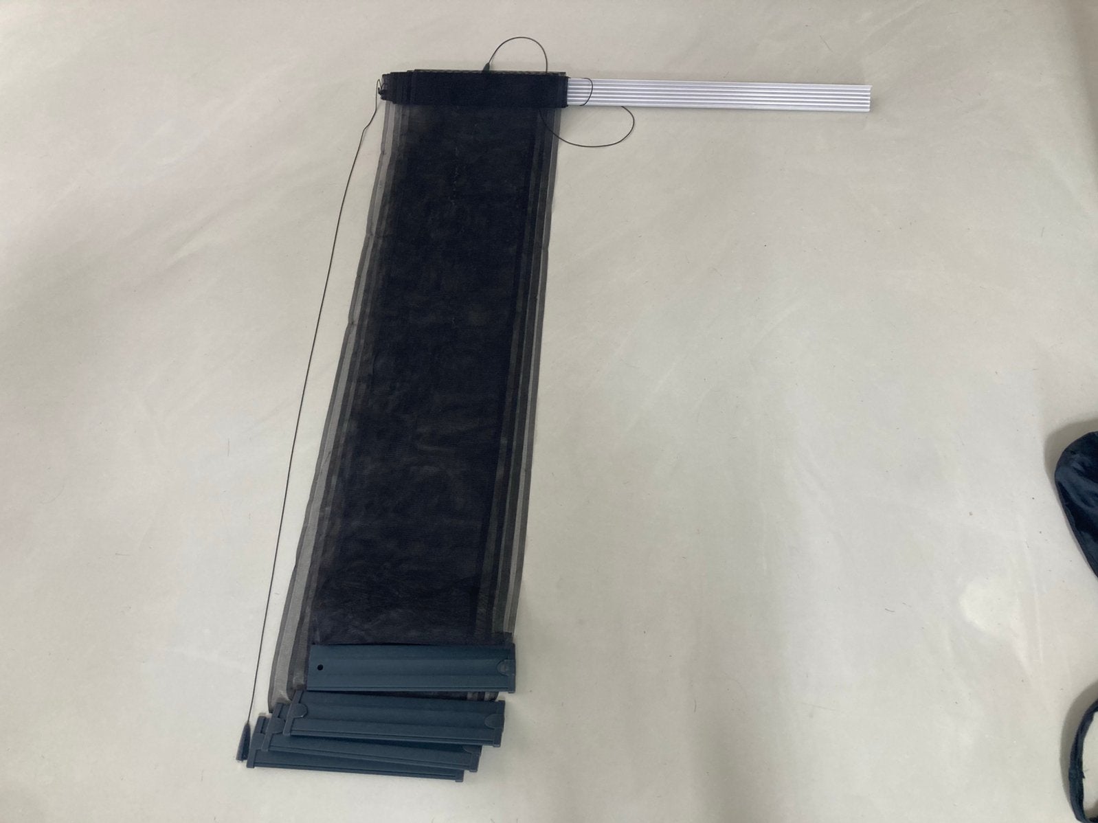 Hor lamellen 84 cm breed voor deur (kan ingekort worden), Doe-het-zelf en Verbouw, Deuren en Horren, Ophalen, Kunststof, Gebruikt