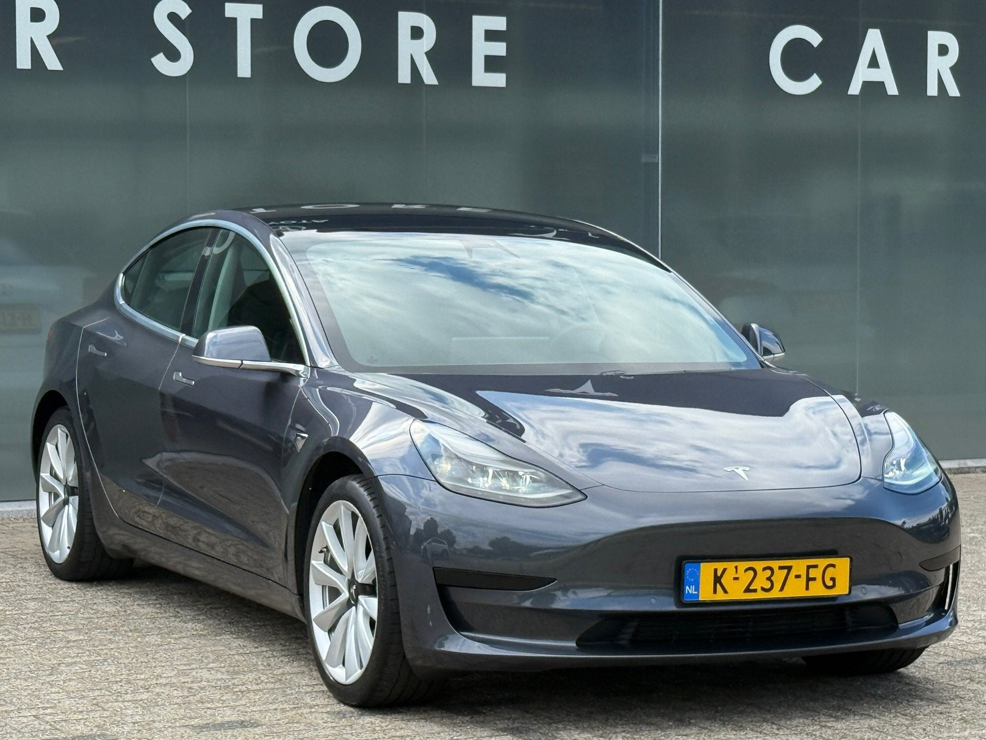 Tesla Model 3 Standard RWD Plus 60 kWh 92% SOH AUTOPILOT 19I, Auto's, Tesla, Automaat, 238 pk, Achterwielaandrijving, Gebruikt