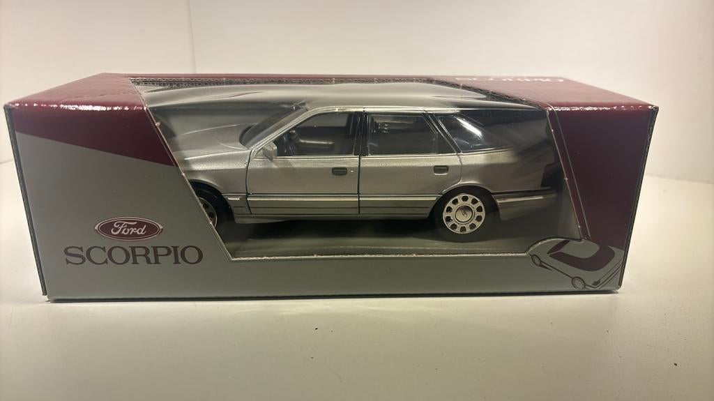 Ford scorpio grey schabak 1.24, Overige merken, Auto, Ophalen of Verzenden, A