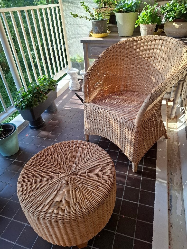 rieten fauteuil + voetenbank, Ophalen, Gebruikt, Minder dan 75 cm, Riet of Rotan