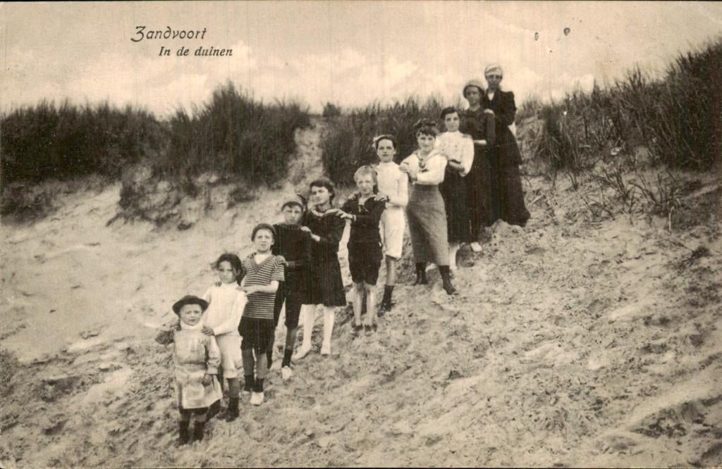 Zandvoort - Duinen - Groep kinderen, Ophalen of Verzenden, Voor 1920, Gelopen, Noord-Holland
