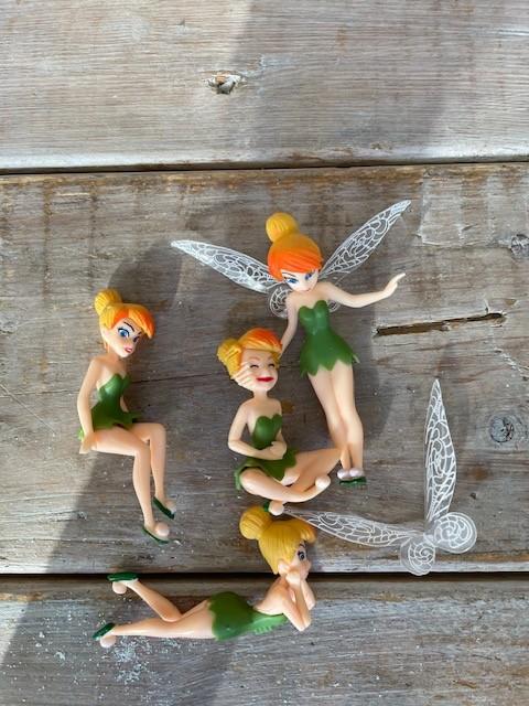 4 leuke kleine Tinkerbell poppetjes in verschillende standen, Verzamelen, Disney, Zo goed als nieuw, Beeldje of Figuurtje, Peter Pan of Pinokkio