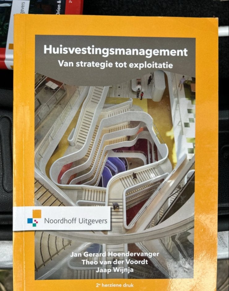 Huisvestingsmanagement: Van strategie tot exploitatie, Boeken, Studieboeken en Cursussen, Ophalen of Verzenden, Gamma, Zo goed als nieuw