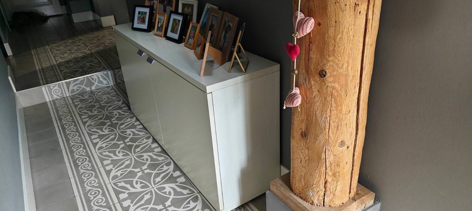 Hülsta Dressoir/kast - Wit met 2 deuren, Ophalen, 100 tot 150 cm, Modern, 25 tot 50 cm