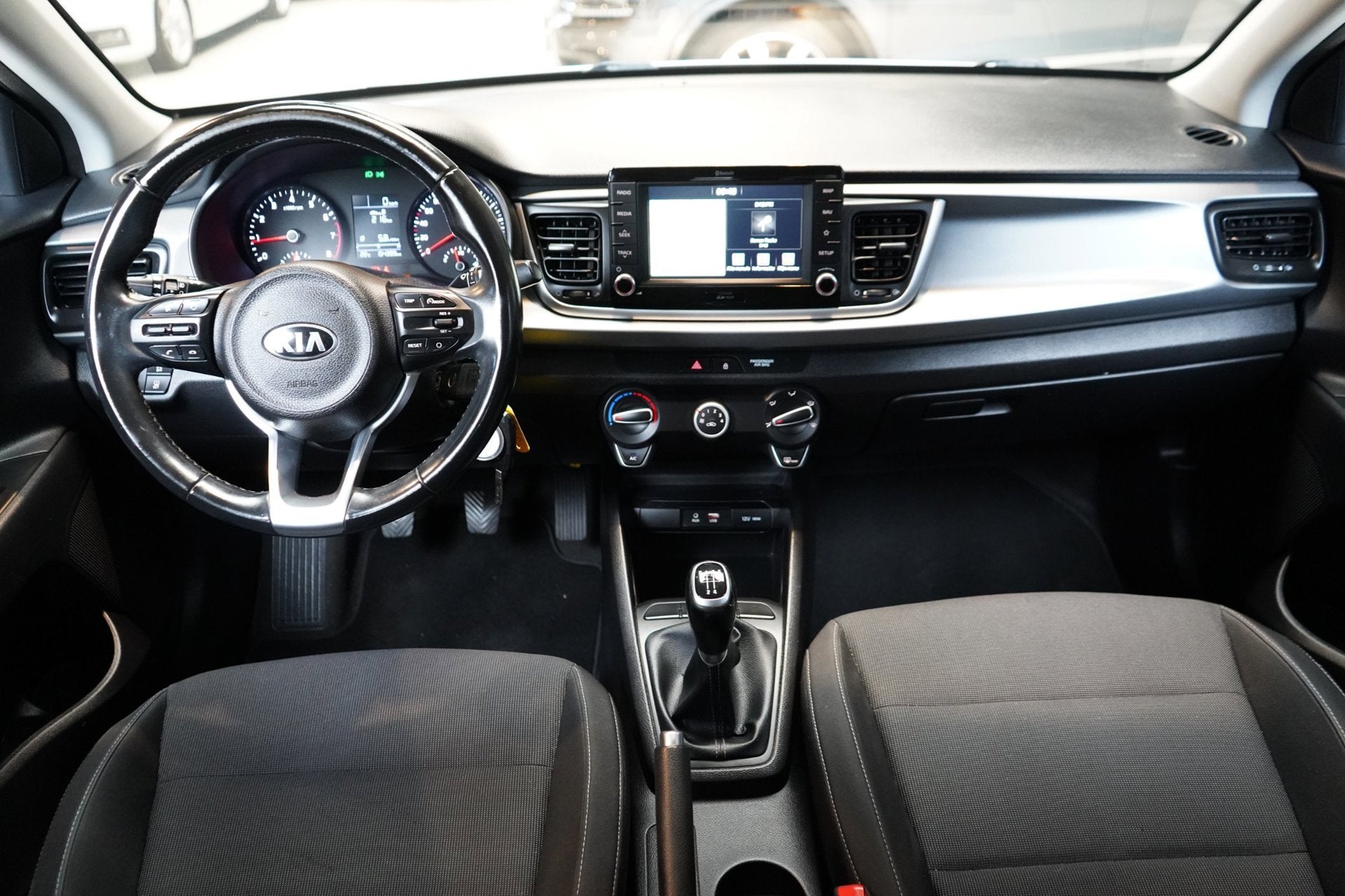Kia Rio 1.0 TGDI ComfortPlusLine Navigator | AIRCO | CRUISE, Voorwielaandrijving, 450 kg, Gebruikt, Euro 6