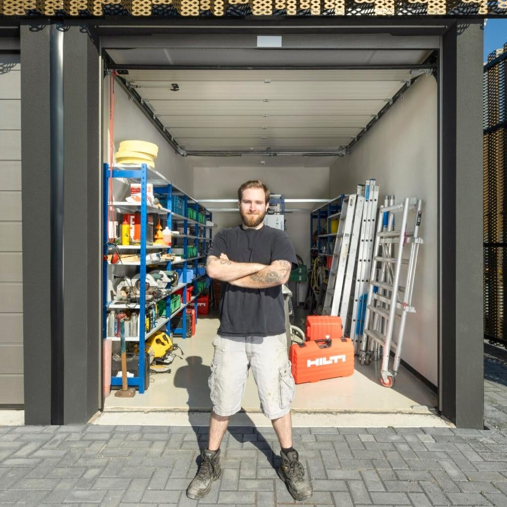 Garagebox/opslagruimte/werkruimte te huur in Breda, Auto diversen, Autostallingen en Garages