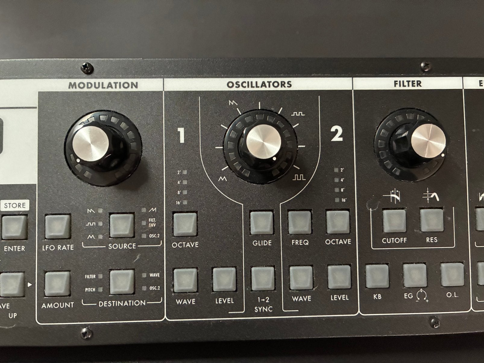 Foto 4 van Moog Slim Phatty – Analoge Desktop Synthesizer