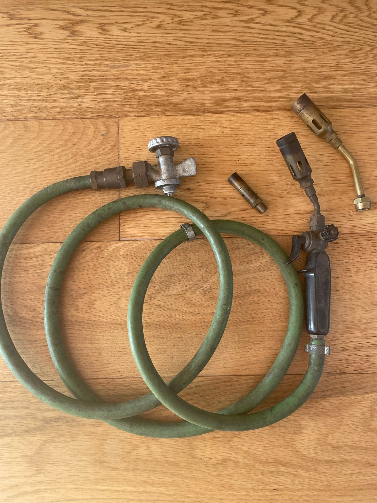 Vintage Gasbranderset met Slang en Diverse Branderkoppen, Ophalen of Verzenden, Gebruikt, Overige typen, Overige merken