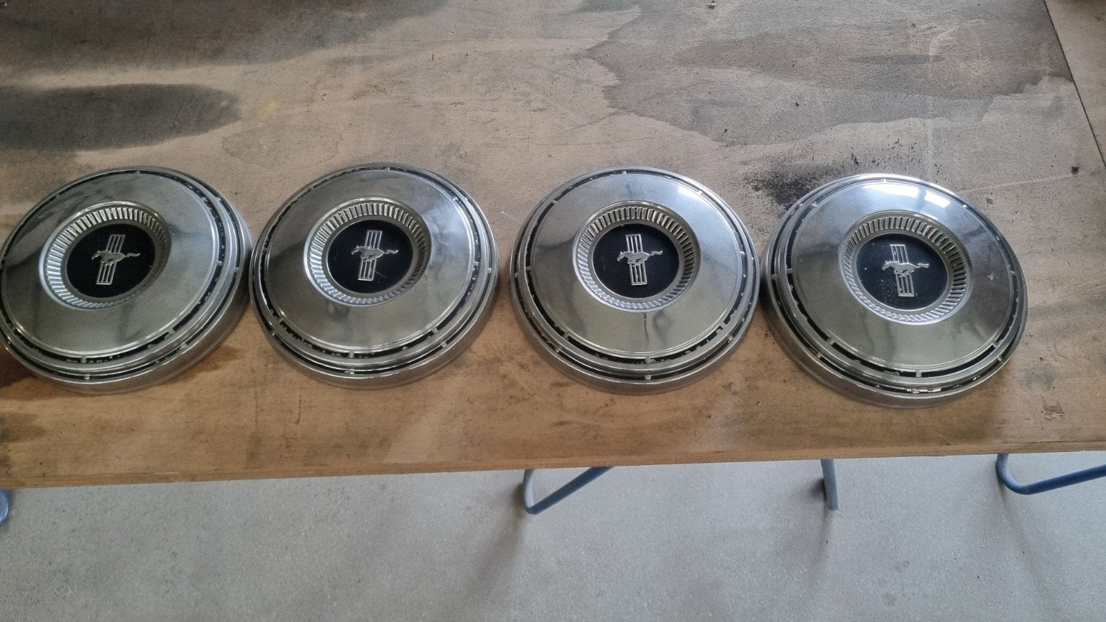 Velgen en velgdoppen Ford Mustang, Ophalen, Gebruikt, Personenwagen, Velg(en)