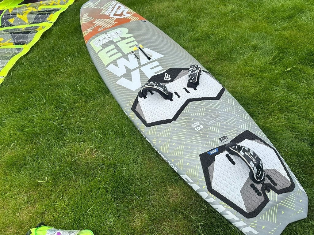 Windsurf board, Fanatic Freewave Stubby 105L, Watersport en Boten, Windsurfen, Ophalen, Gebruikt, Minder dan 250 cm, Fanatic