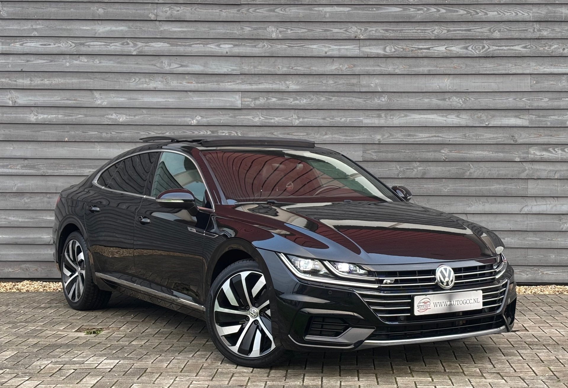 Volkswagen Arteon 2.0 TSI BUSINESS R-LINE PANO DSG LED CAMER, Auto's, Arteon, Euro 6, 1984 cc, Verwarmde buitenspiegels