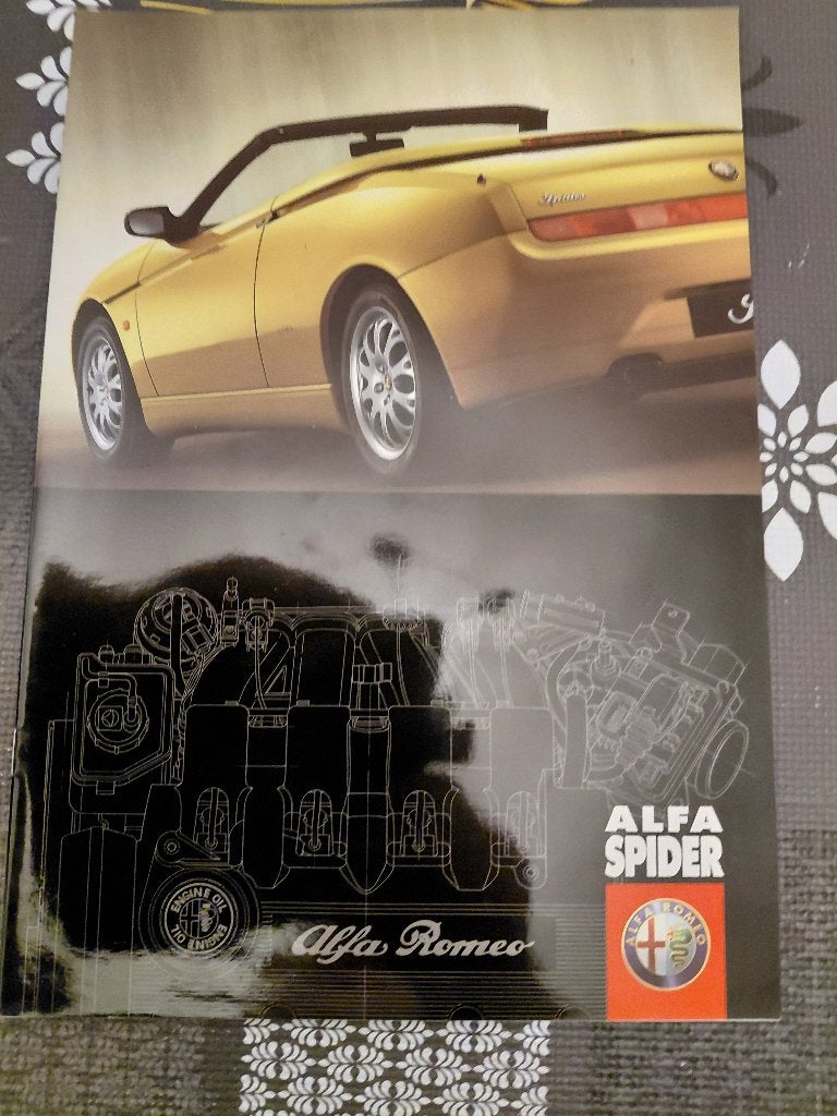 Brochure Alfa Romeo Spider (916) 2000, Alfa Romeo, Ophalen of Verzenden, Zo goed als nieuw, Alfa Romeo