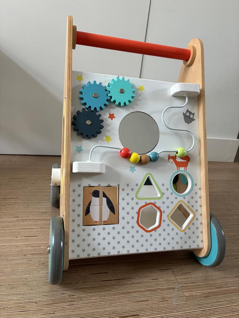 Houten loopwagen met activiteitenbord, Ophalen, Gebruikt, Overige typen, Met wieltjes