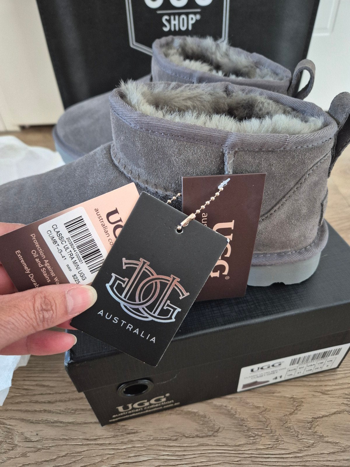 Nieuwe UGG Classic Ultra Mini Laarzen - Maat 41, UGG, Nieuw, Ophalen of Verzenden, Grijs