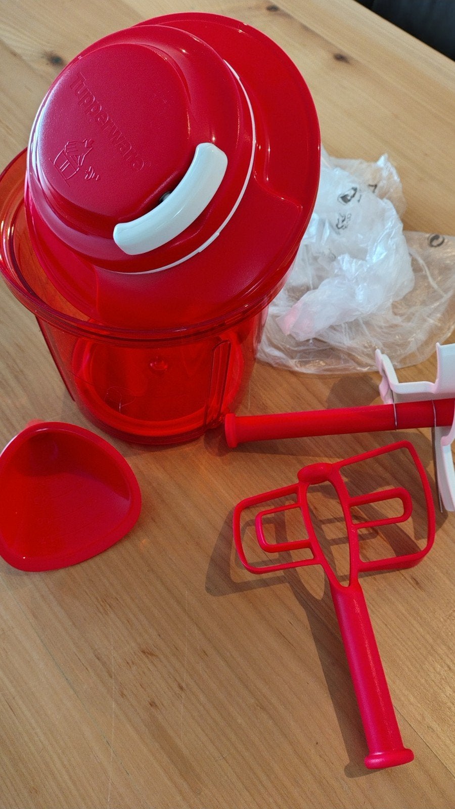 Nieuwe Tupperware SuperSonic Chopper Tuberware, Overige typen, Nieuw, Ophalen of Verzenden, Met deksel