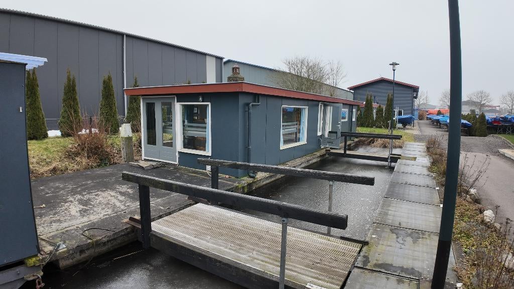 Woonboot 17 meter, Huizen en Kamers, Woonboten te koop, 2 kamers, Verkoop zonder makelaar, Friesland, Heeg