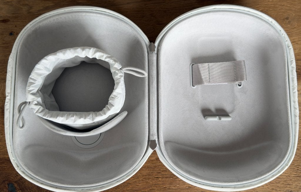 Apple Vision Pro Travel Case - Origineel, Ophalen of Verzenden, Zo goed als nieuw, Overige typen, Overige platformen