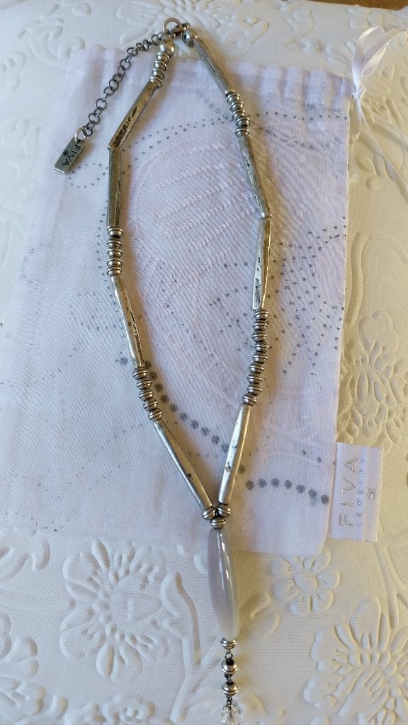 Fiva ketting zilverkleurig met grijze steen, Sieraden, Tassen en Uiterlijk, Ophalen of Verzenden, Zo goed als nieuw, Grijs, Met edelsteen