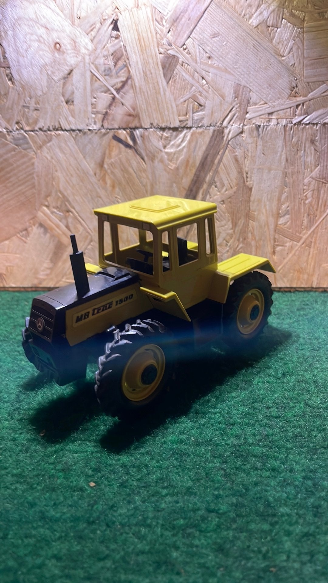 Britains mercedes mb track, Hobby en Vrije tijd, Modelauto's | 1:32, Ophalen of Verzenden, Zo goed als nieuw, Tractor of Landbouw