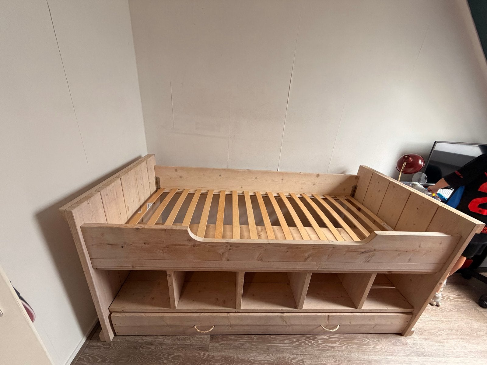 Steigerhouten bed met opberglade en vakken, Ophalen, Gebruikt, Steigerhout, Overige maten