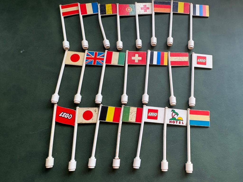 Partij lego vlagen, Kinderen en Baby's, Speelgoed | Duplo en Lego, Zo goed als nieuw, Verzenden