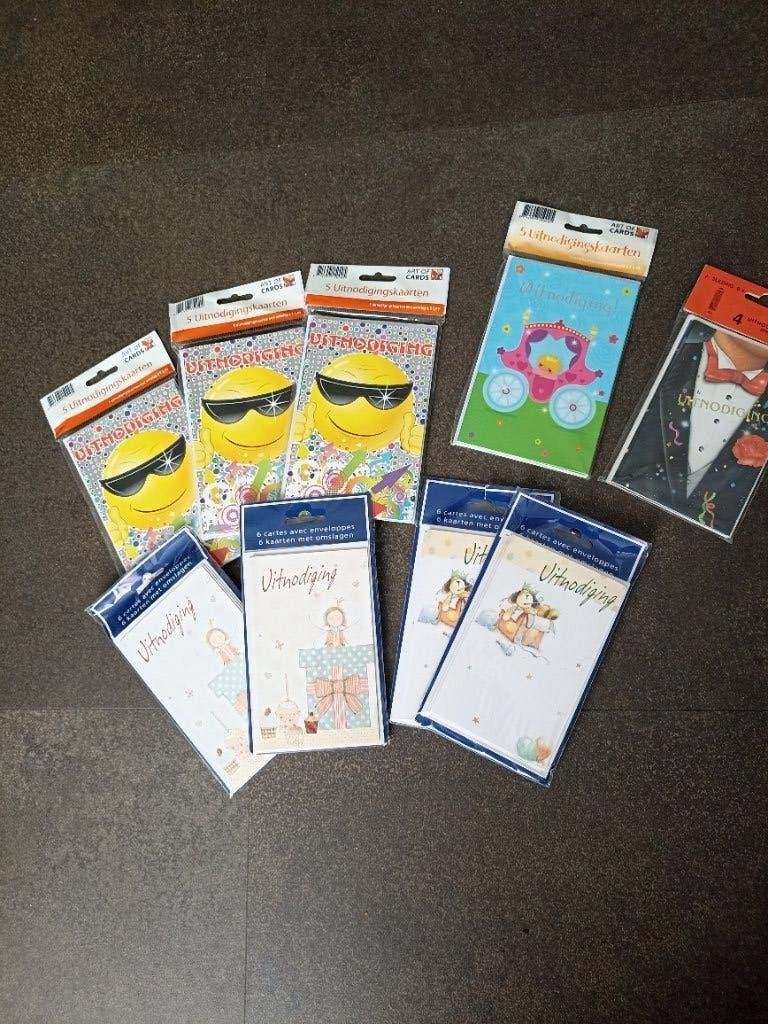 Gratis 9 pakjes uitnodigingskaarten, Ophalen of Verzenden, Nieuw