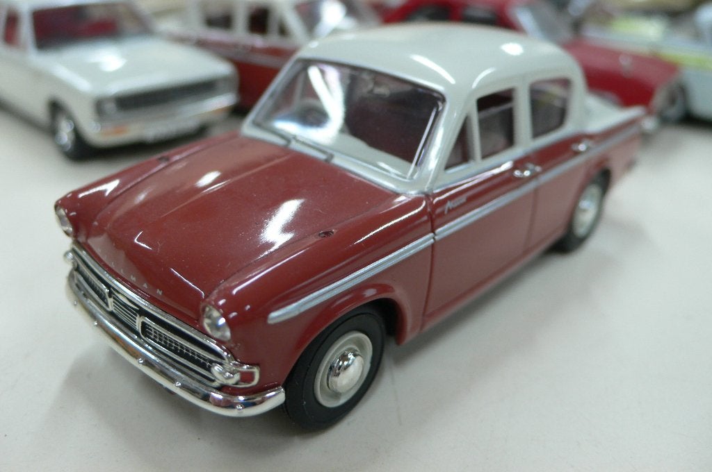 hillman minx 1958-vanguards 1/43-GEEN SPIEGELTJES-, Hobby en Vrije tijd, Modelauto's | 1:43, Verzenden, Zo goed als nieuw, Auto