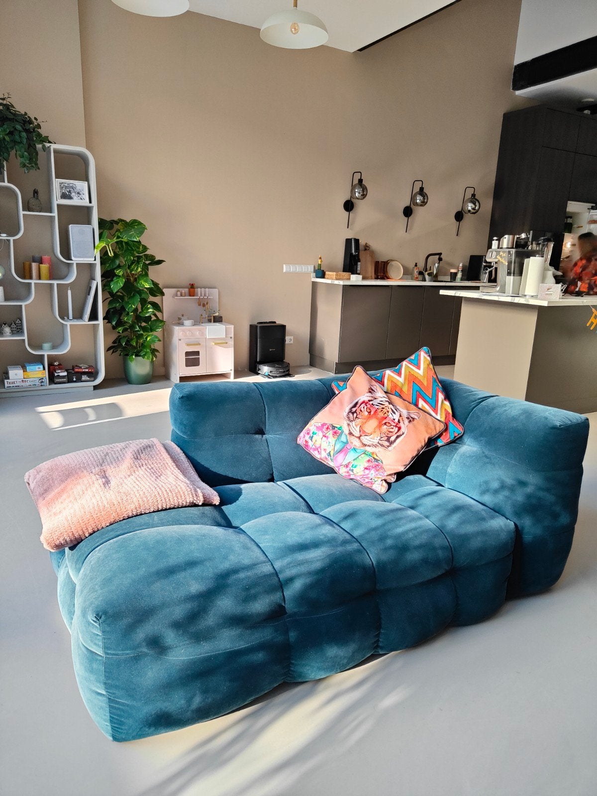 Loods5 Fat Joe bank, fluweel blauw, 1.60m x 1.00m, Huis en Inrichting, Banken | Bankstellen, Ophalen, Gebruikt, 150 tot 200 cm
