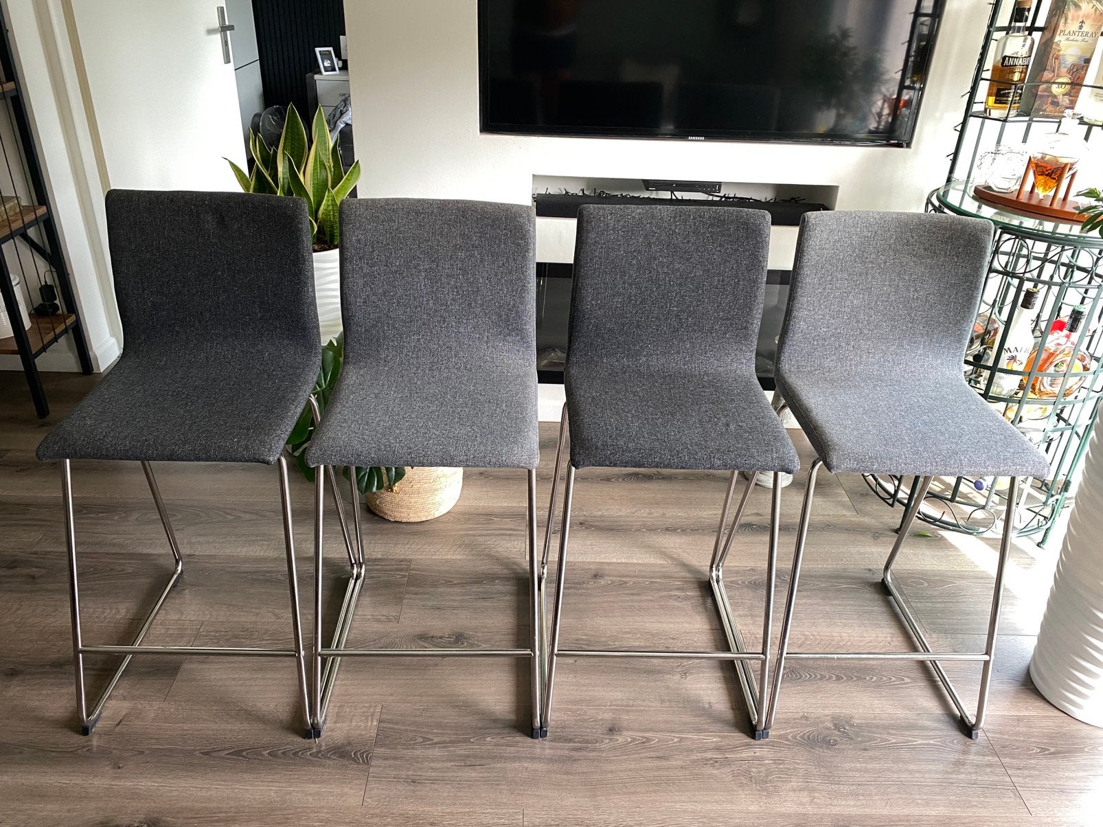 Vier nette IKEA Volfgang barkrukken in zeer goede staat., Ophalen, Met voetsteun, 60 tot 90 cm, Zo goed als nieuw