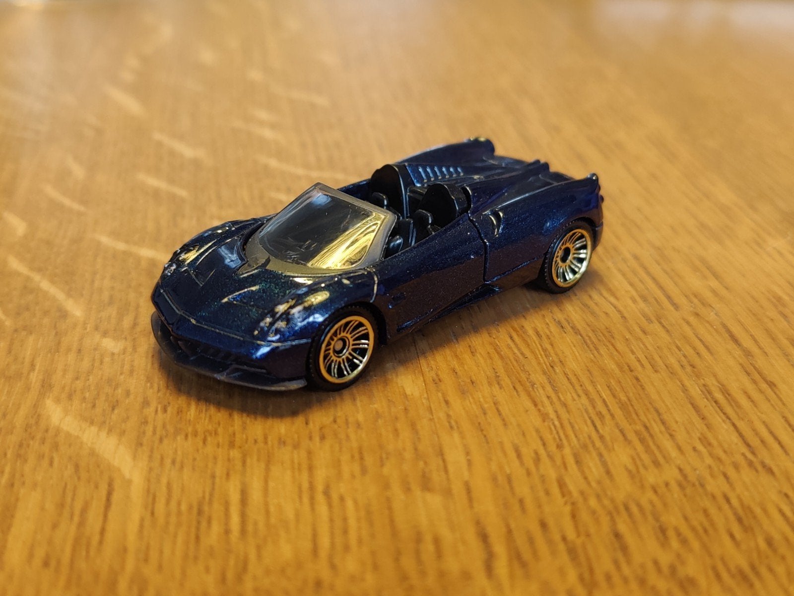 Matchbox Pagani Huayra Roadster Moving Parts, Ophalen of Verzenden, Zo goed als nieuw, Auto