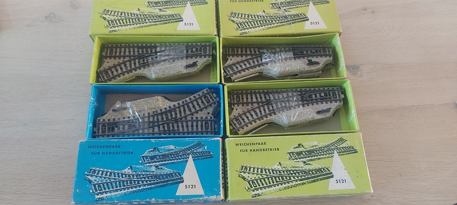 4 paar handwissels artnr 5121 in ovp, Hobby en Vrije tijd, Modeltreinen | H0, Wisselstroom, Rails, Ophalen of Verzenden, Zo goed als nieuw