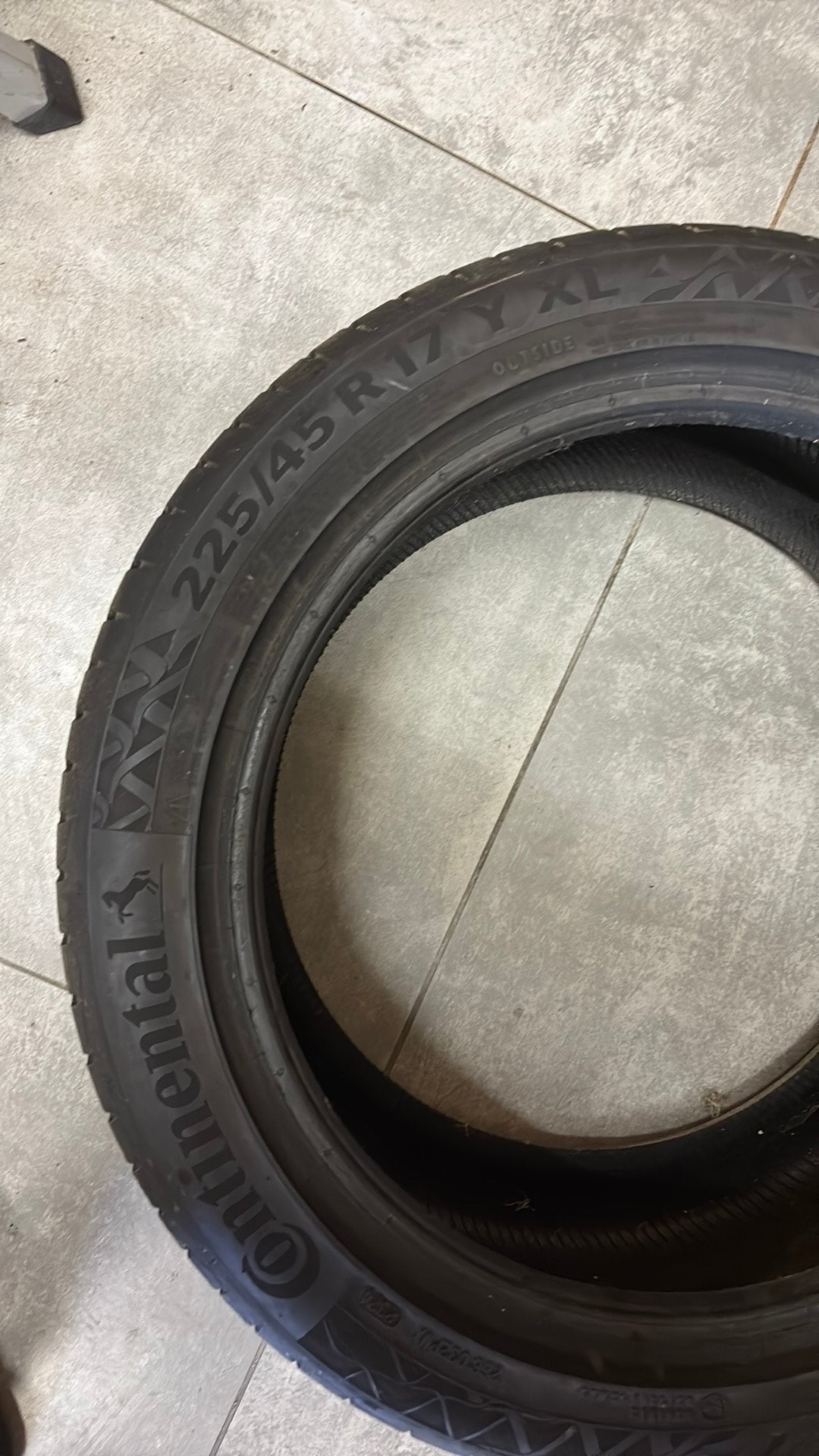 Continental 225/45 r17, Ophalen of Verzenden