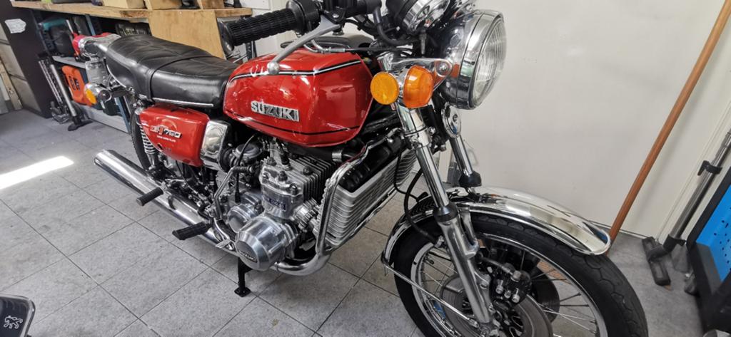 Suzuki gt 750 bouwjaar 1976 in originele en goede staat, Motoren, Motoren | Oldtimers