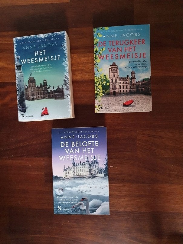 310 /  HET  WEESMEISJE  van  Anne Jacobs  , Boeken, Ophalen of Verzenden