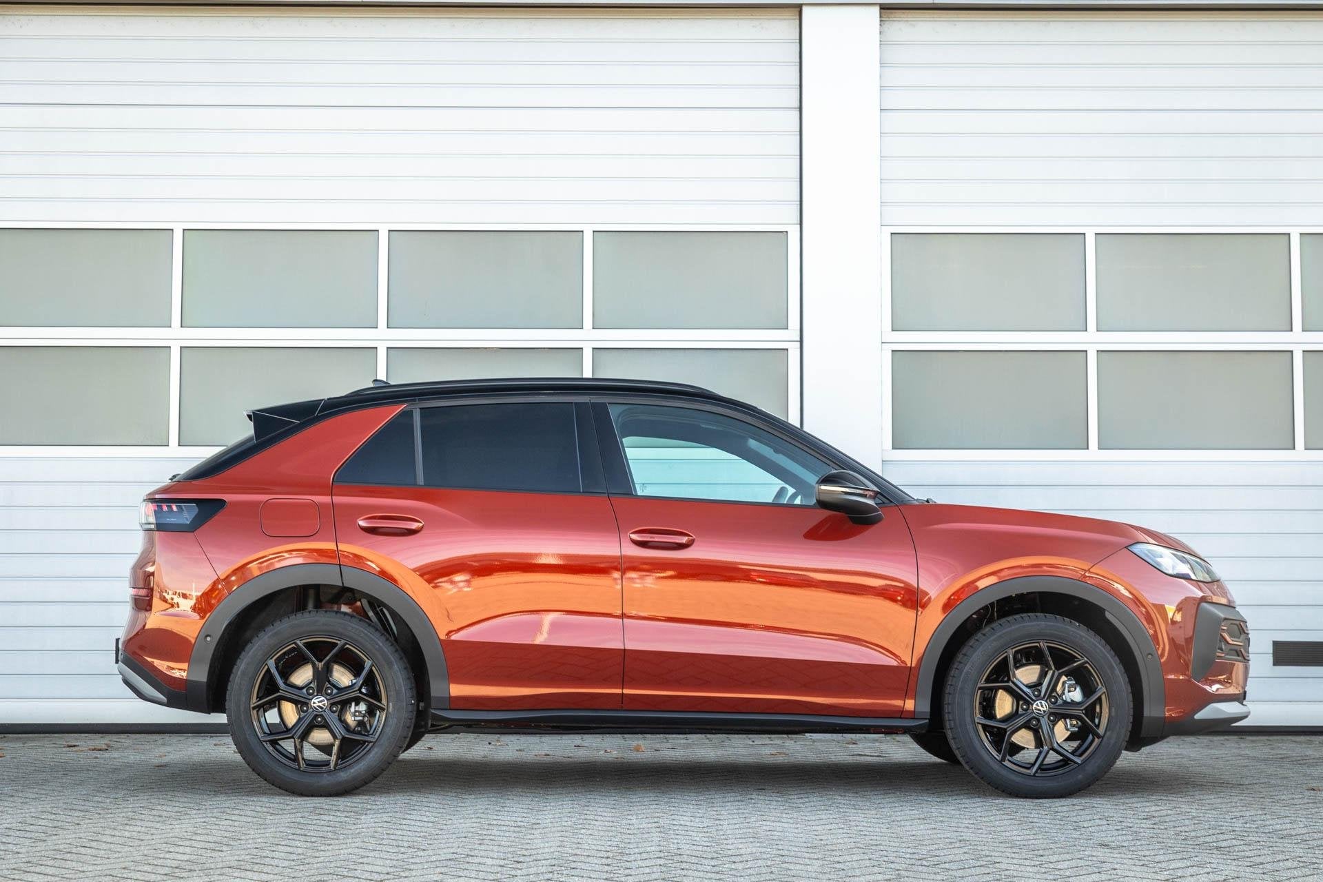 Volkswagen T-Roc 1.5 eTSI 115pk DSG Style First Edition | Bl, Auto's, Volkswagen, 12 maanden, 730 kg, 1498 cc, 4 cilinders