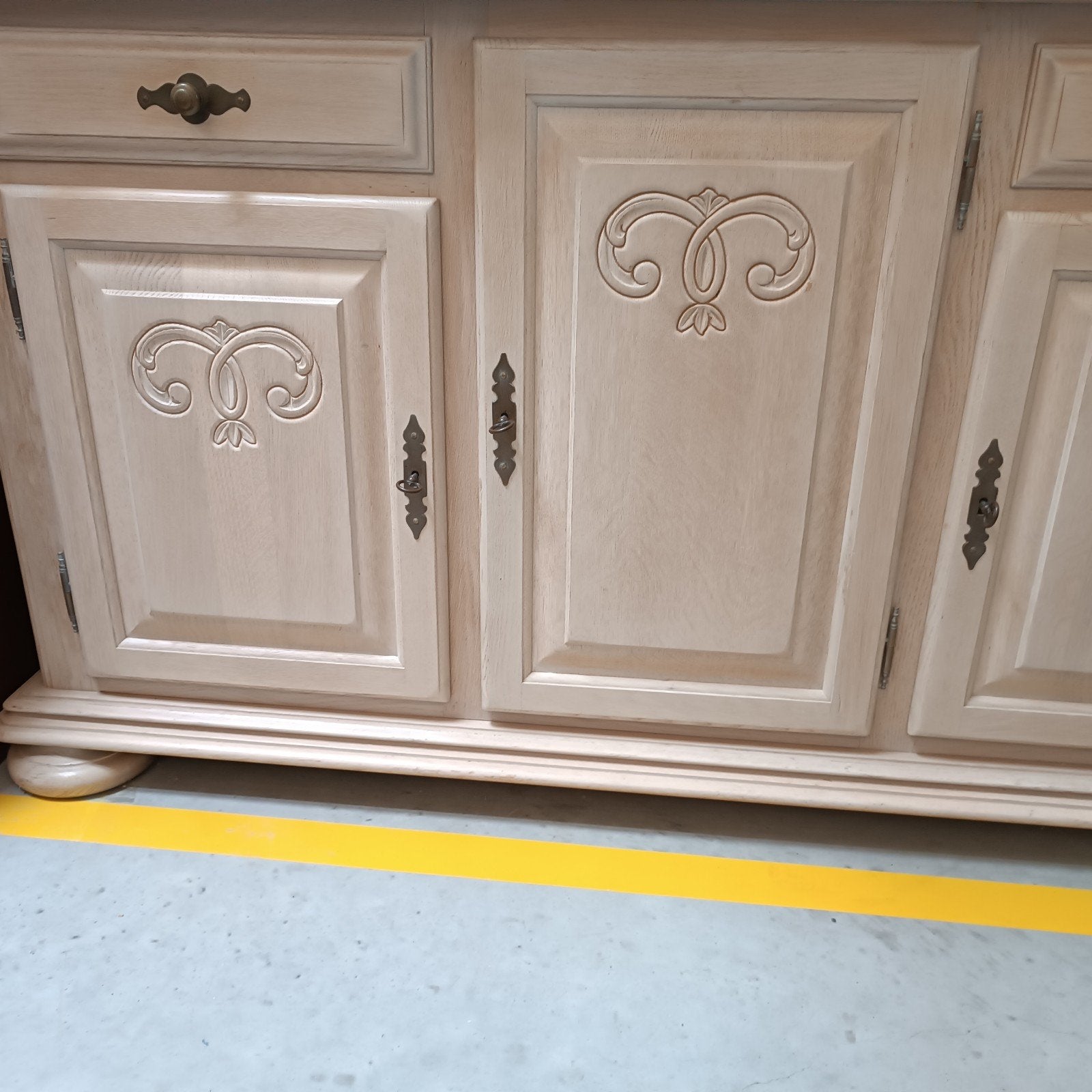 Wit eiken dressoir B170 D54 H92 in goede staat, Huis en Inrichting, Kasten | Dressoirs, Ophalen, Gebruikt, 150 tot 200 cm, Eikenhout