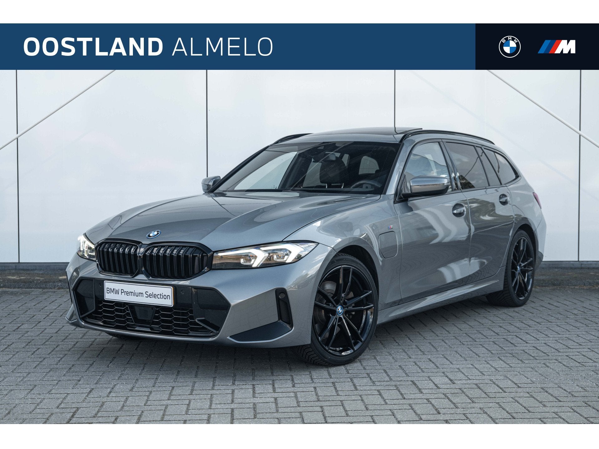 BMW 3 Serie Touring 320e M Sport Automaat / Trekhaak / Panor, Auto's, 1998 cc, Gebruikt, 4 cilinders, 120 €/maand