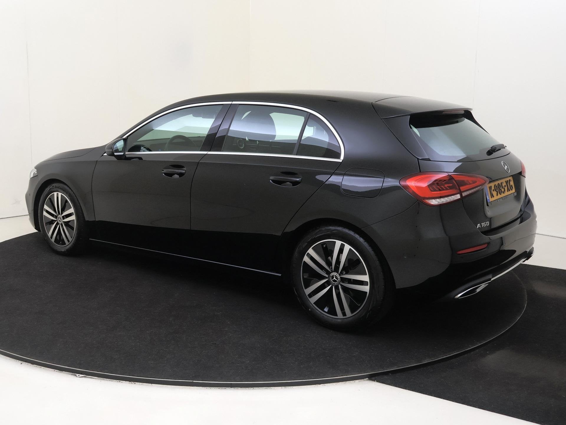 Mercedes-Benz A-klasse 160 Business Solution Luxury, Auto's, Mercedes-Benz, Voorwielaandrijving, Gebruikt, 4 cilinders, Zwart