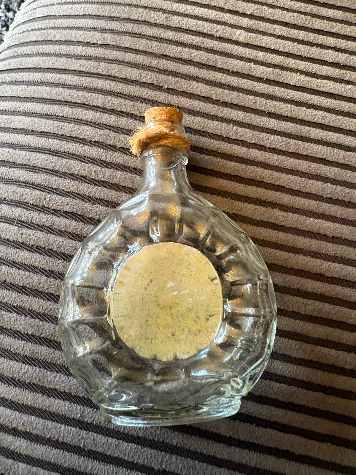 Decoratieve glazen fles met kurk en gehaakt detail, Ophalen of Verzenden