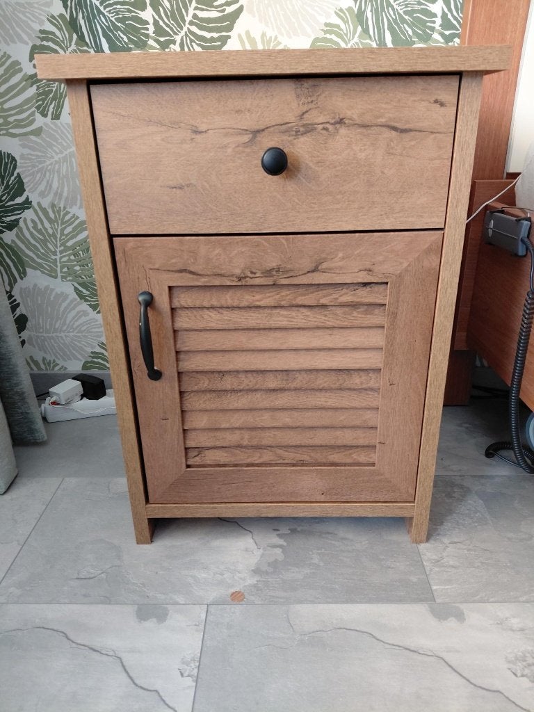 nachtkastje, Huis en Inrichting, Slaapkamer | Nachtkastjes, Ophalen, Minder dan 45 cm, 55 tot 70 cm, Zo goed als nieuw