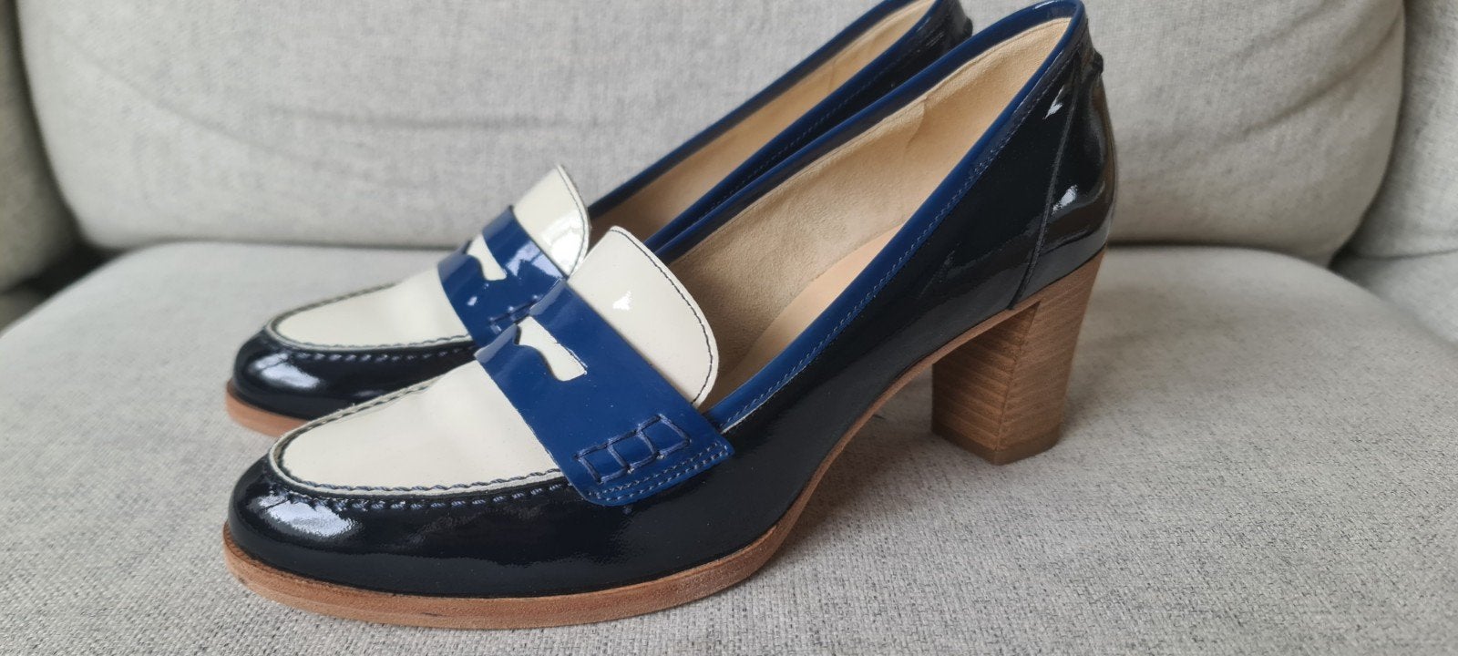 Nieuwe pumps 39 Luca Grossi lakleer lak blauw wit navy, Pumps, Blauw, Nieuw, Ophalen of Verzenden