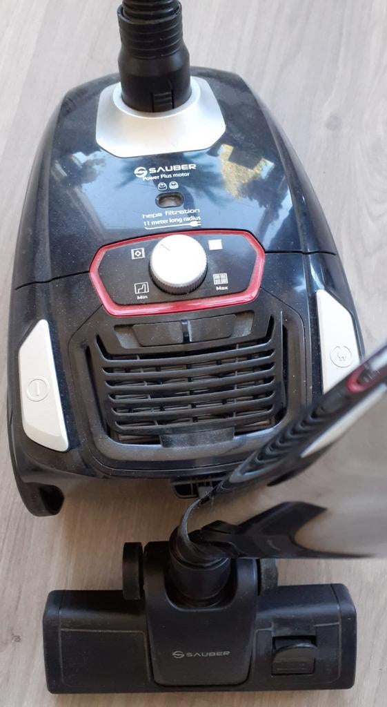 Sauber V200 Stofzuiger - 600W, Ophalen of Verzenden, Zo goed als nieuw