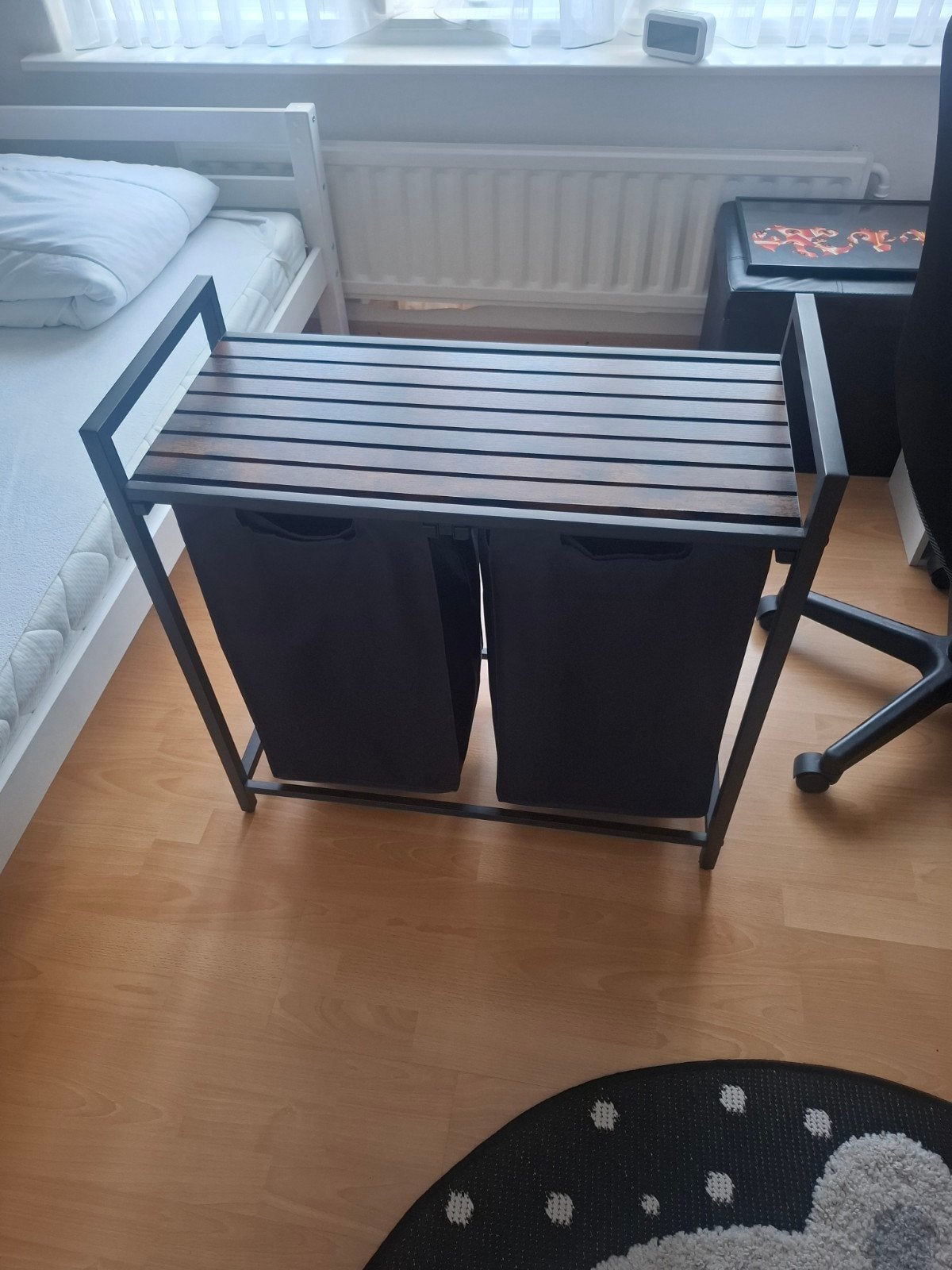Wasmand met 2 vakken voor witte en gekleurde was, Ophalen, Zwart, Zo goed als nieuw, Metaal