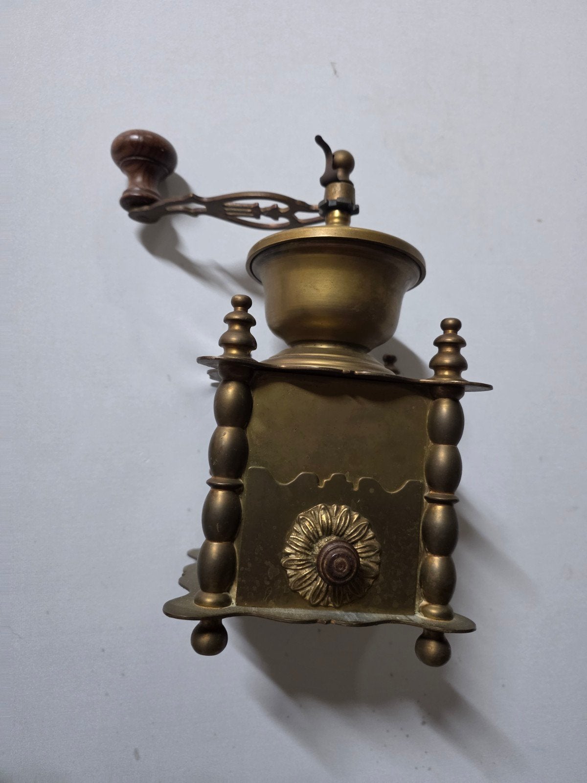Antieke koperen koffiemolen met lade, Ophalen of Verzenden