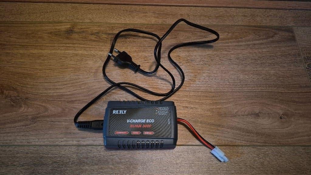 Reely V Charge Tamiya oplader, Zo goed als nieuw, Schaal 1:10, Onderdeel, Ophalen